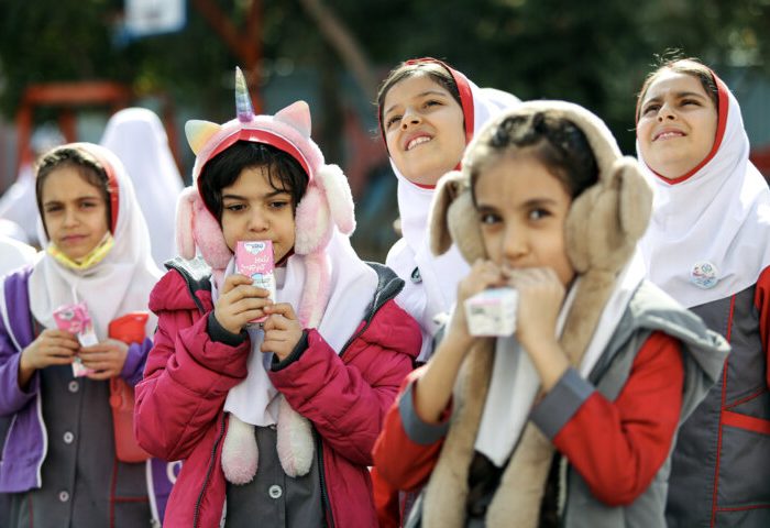 اجرای طرح توزیع شیر در تمامی مدارس ابتدایی