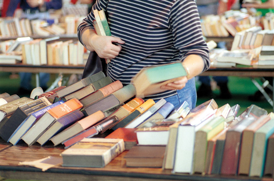 کاهش فروش کتاب در روزهای پایانی سال۲۰۱۸/ کاهش فروش در بخش ادبیات جوانان