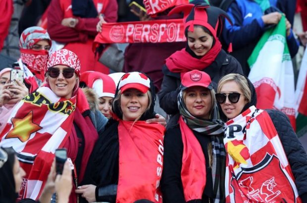 فعال کردن کانون هوادران زن باشگاه های فوتبال ایران