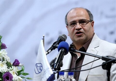 مراجعات بیمارستانی در تهران در حال افزایش است/ عدم‌تمکین ادارات به دورکاری