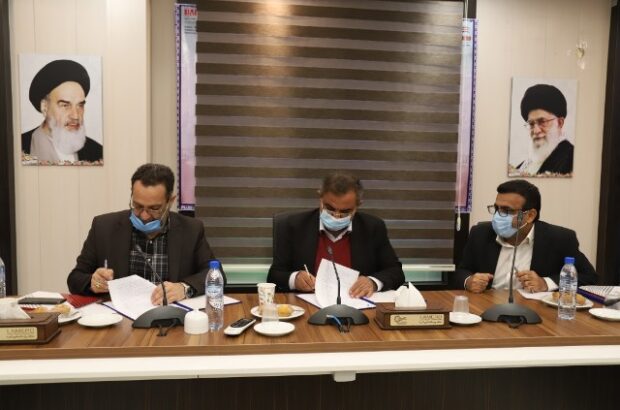 امضاء تفاهم‌نامه همکاری میان «منطقه ویژه اقتصادی لامرد» و «دانشگاه آزاد اسلامی استان فارس»