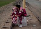 مادر پناهجوی اوکراینی و ۲ فرزندش در مرز ایالات متحده آمریکا و مکزیک