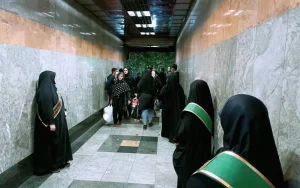 آیا حجاب با ۸۰ هزار آمر به معروف تحقق می‌یابد؟