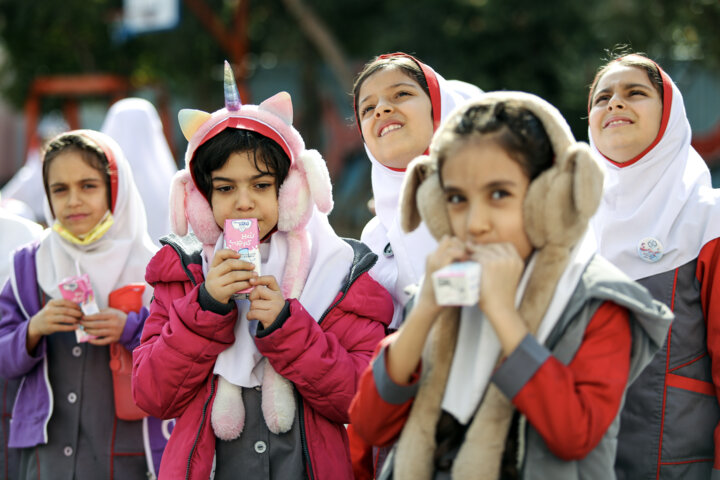 اجرای طرح توزیع شیر در تمامی مدارس ابتدايي